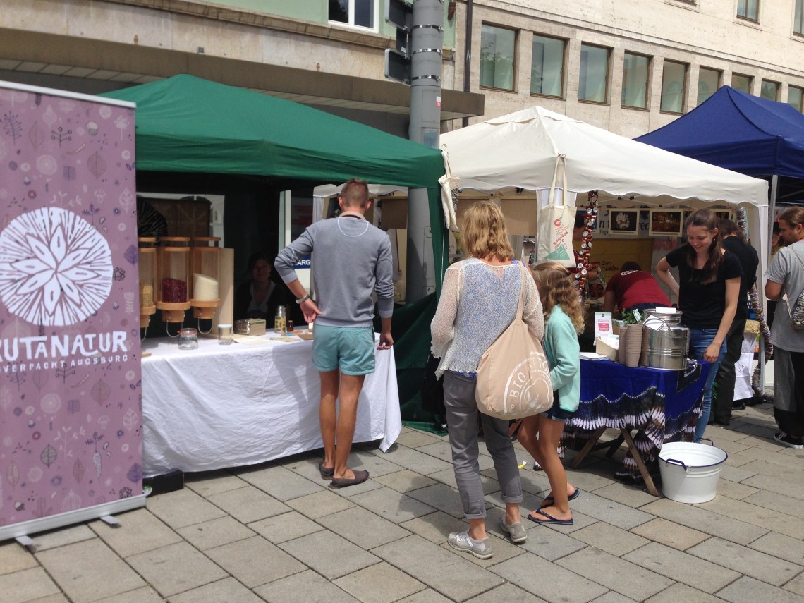 forumPlastikfrei_Stand_earthPeaceDay_20174